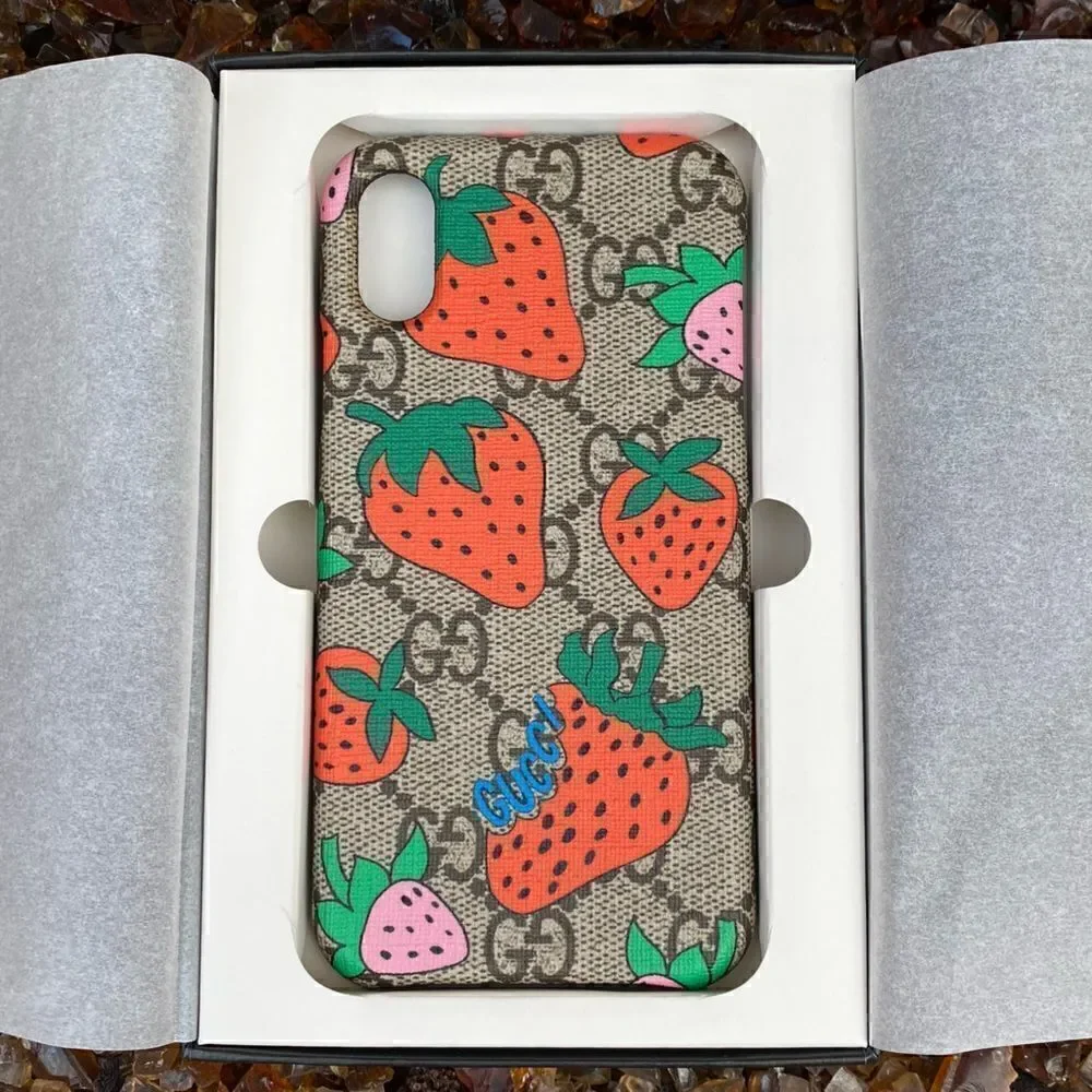 AUTHENTIC Gucci GG Strawberries iPhone X/XS Logo Smart Phone Case NIB.